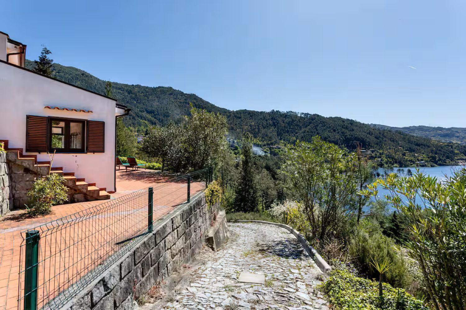 Geres Mountain Lake Views By Geres Casas Exterior foto